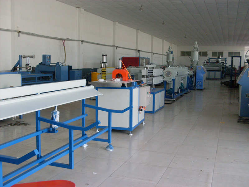 ท่อสายเคเบิลลวด PVC Make Machine